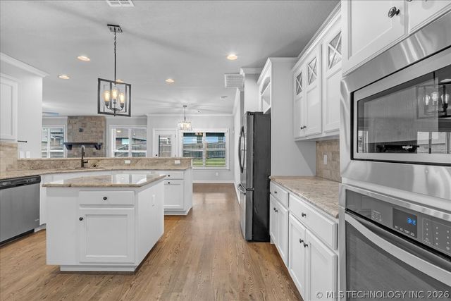 6057 E 144th Street S, Bixby, OK 74008