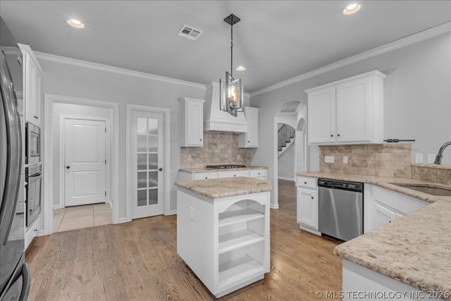 6057 E 144th Street S, Bixby, OK 74008
