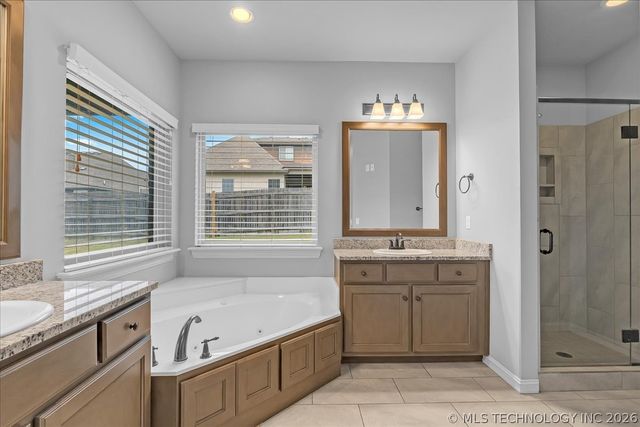 6057 E 144th Street S, Bixby, OK 74008