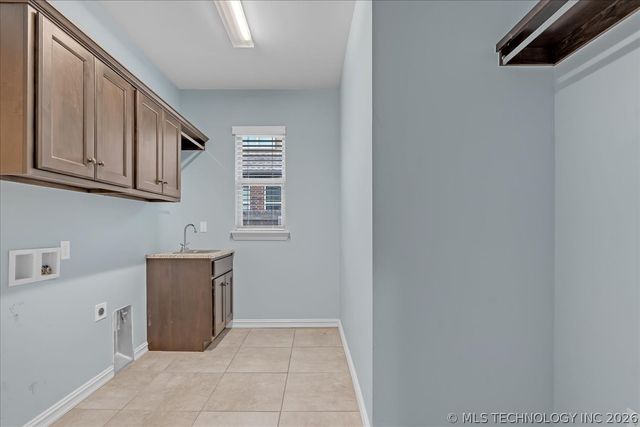 6057 E 144th Street S, Bixby, OK 74008