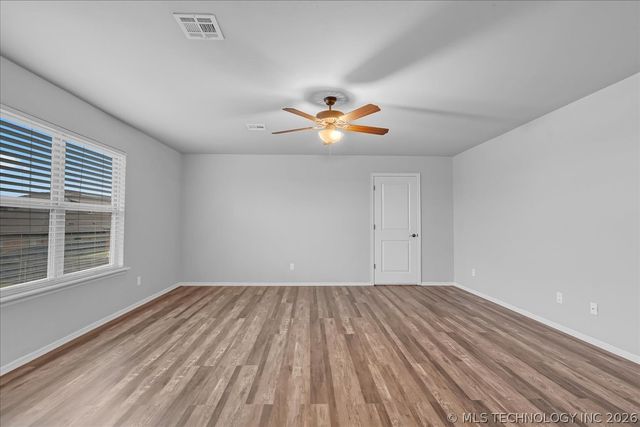 6057 E 144th Street S, Bixby, OK 74008