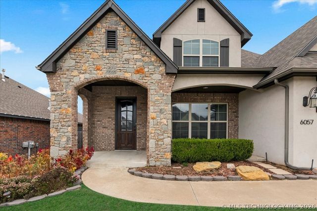6057 E 144th Street S, Bixby, OK 74008