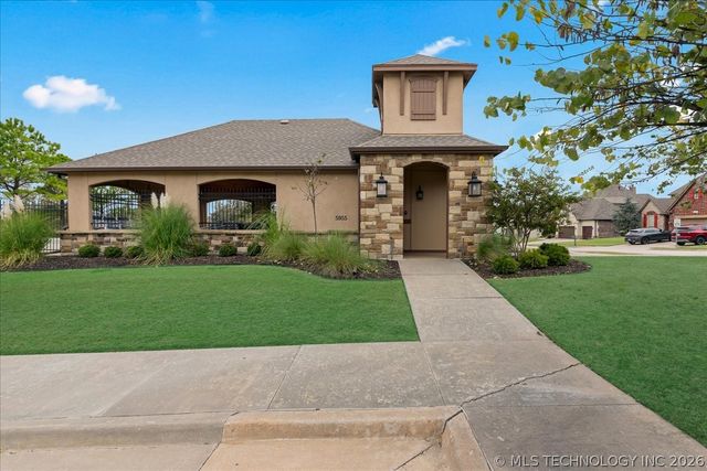 6057 E 144th Street S, Bixby, OK 74008