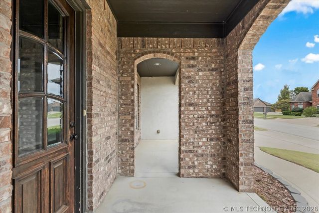 6057 E 144th Street S, Bixby, OK 74008