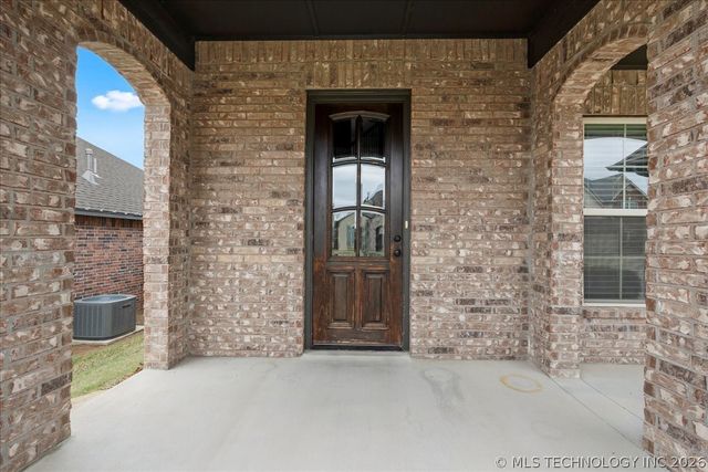 6057 E 144th Street S, Bixby, OK 74008