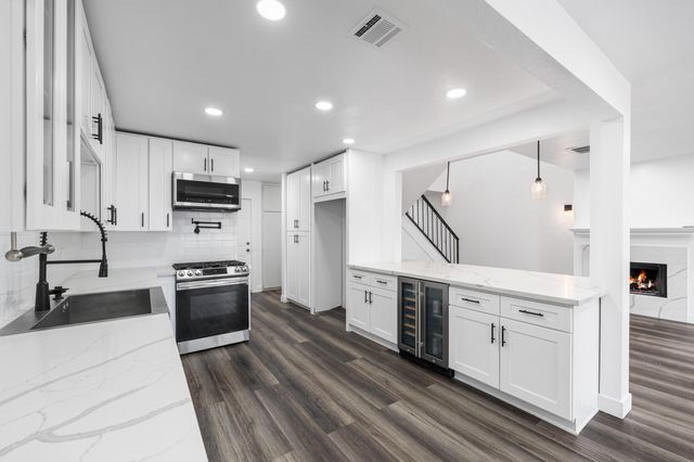 149 Eagle Lane, Palmdale, CA 93551