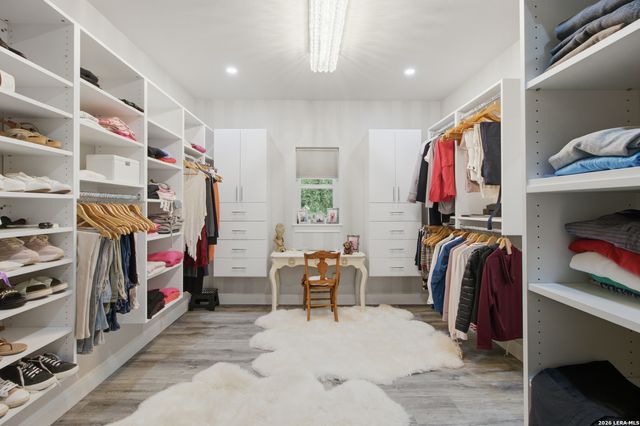 356 CREEKWOOD DR, Bandera, TX 78003