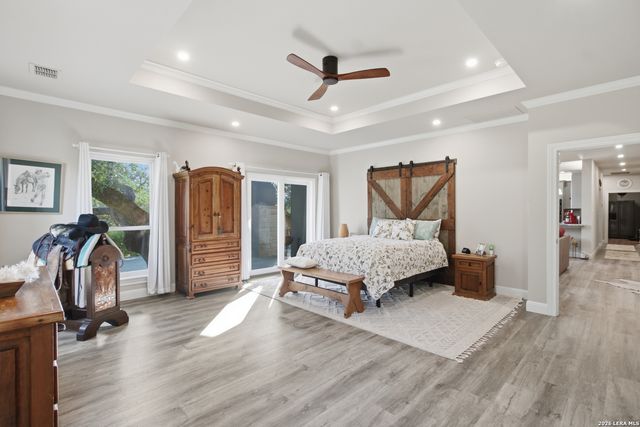 356 CREEKWOOD DR, Bandera, TX 78003