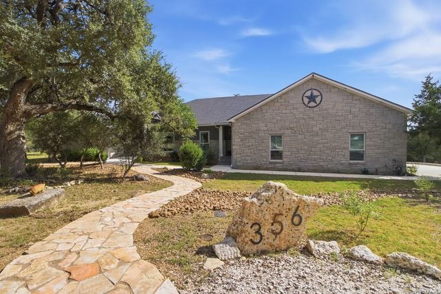 356 CREEKWOOD DR, Bandera, TX 78003