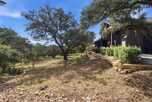 356 CREEKWOOD DR, Bandera, TX 78003