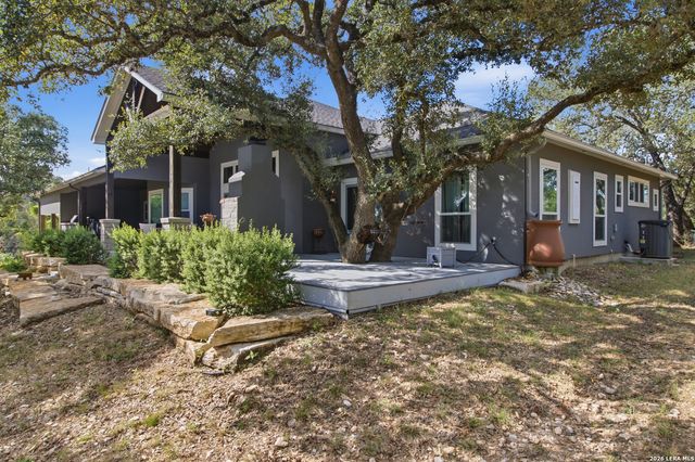 356 CREEKWOOD DR, Bandera, TX 78003