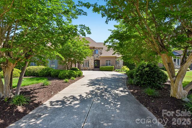 209 Glenmoor Drive, Waxhaw, NC 28173