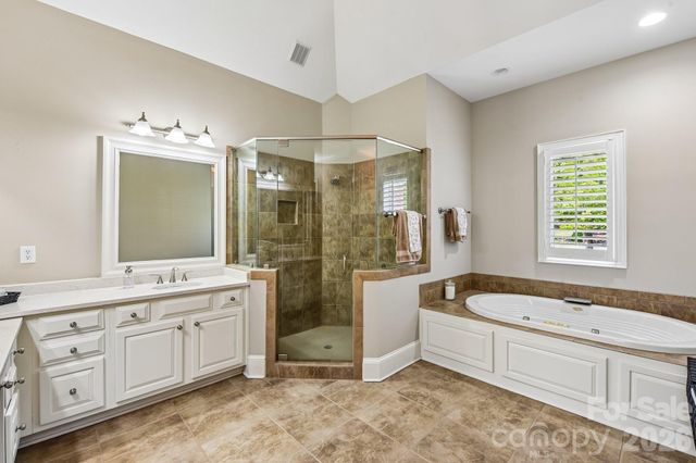 209 Glenmoor Drive, Waxhaw, NC 28173