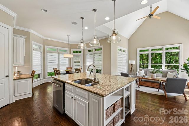 209 Glenmoor Drive, Waxhaw, NC 28173