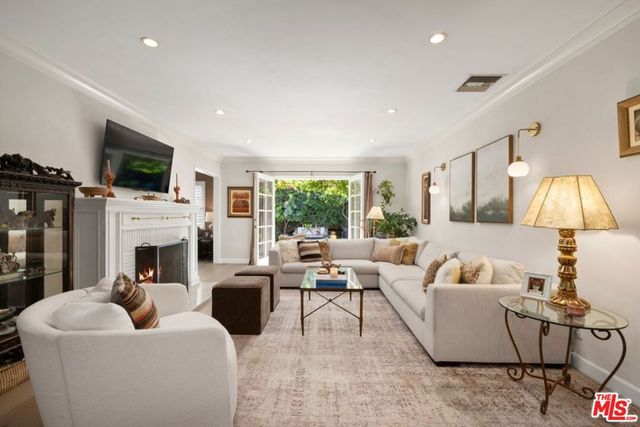 3001 Patricia Avenue, Los Angeles, CA 90064