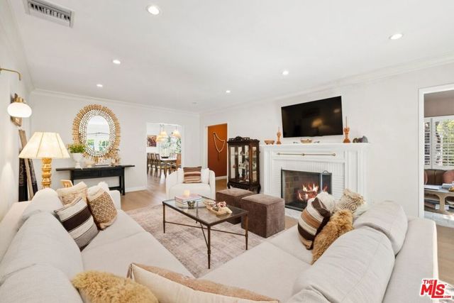 3001 Patricia Avenue, Los Angeles, CA 90064