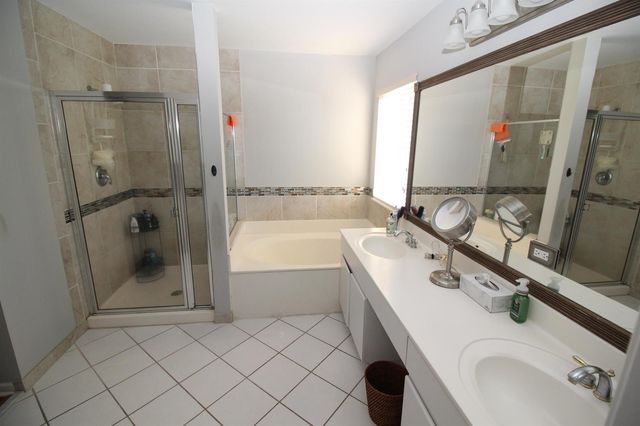 1396 Banyan Way, Weston, FL 33327