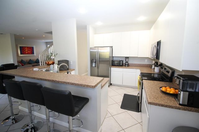 1396 Banyan Way, Weston, FL 33327