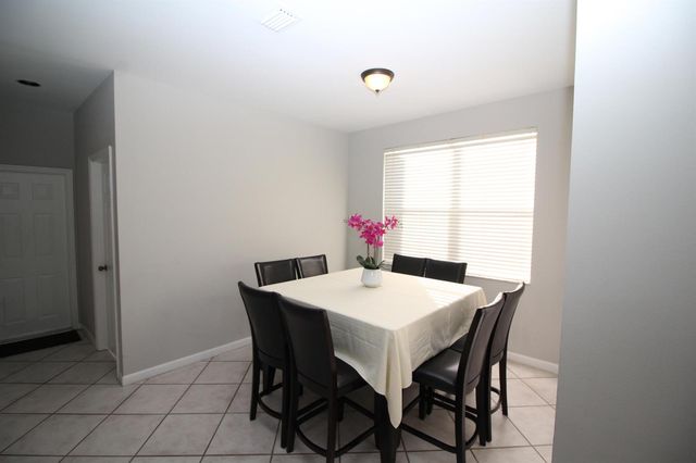 1396 Banyan Way, Weston, FL 33327