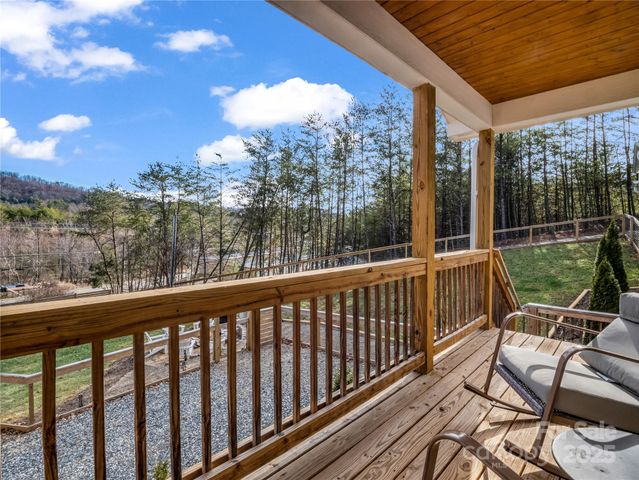 109 Elf Haven Lane, Weaverville, NC 28787
