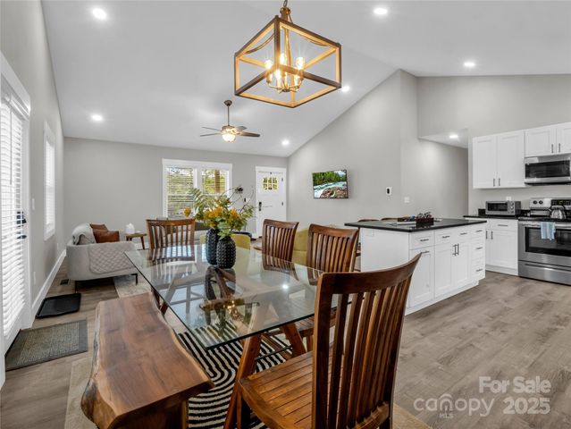 109 Elf Haven Lane, Weaverville, NC 28787