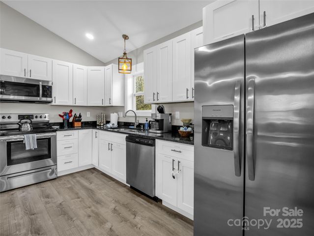 109 Elf Haven Lane, Weaverville, NC 28787