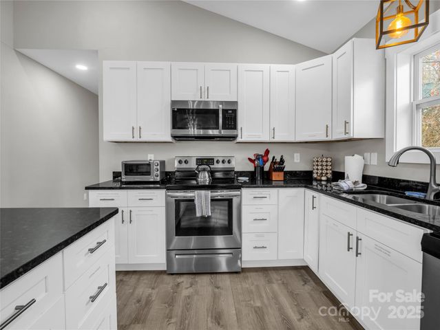 109 Elf Haven Lane, Weaverville, NC 28787