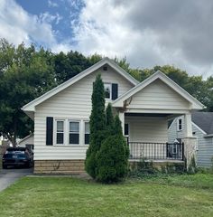 125 Redfern Drive, Rochester, NY 14620