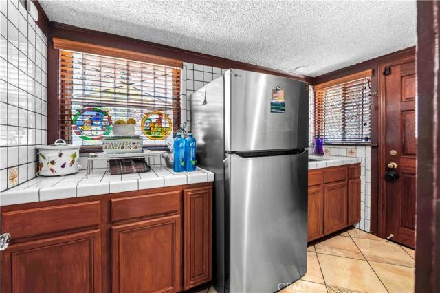 128 N St Andrews Place, Los Angeles, CA 90004