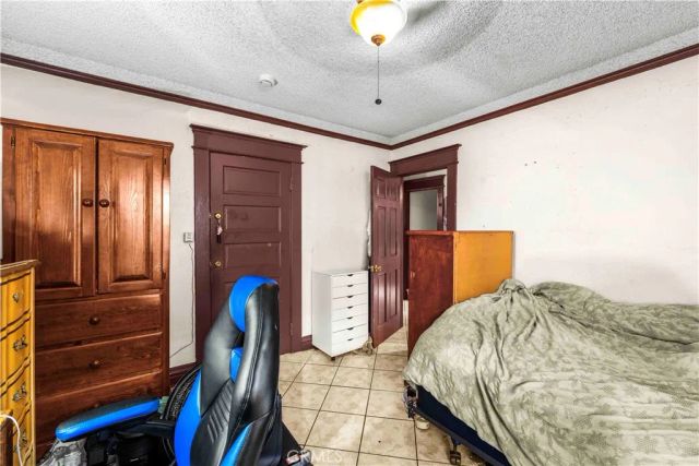 128 N St Andrews Place, Los Angeles, CA 90004