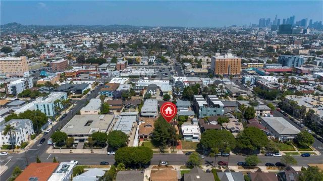 128 N St Andrews Place, Los Angeles, CA 90004