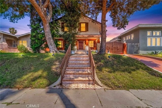 128 N St Andrews Place, Los Angeles, CA 90004