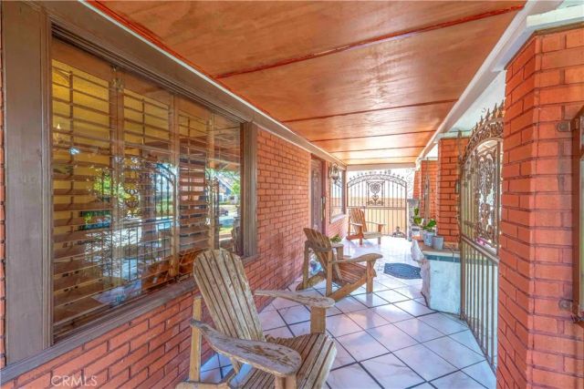 128 N St Andrews Place, Los Angeles, CA 90004
