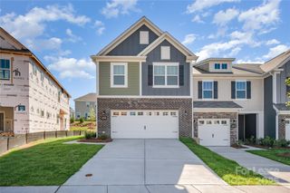 3220 Lilac Grove Drive, Charlotte, NC 28269