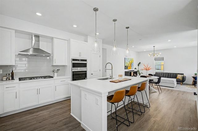 15194 W 69th Avenue, Arvada, CO 80007