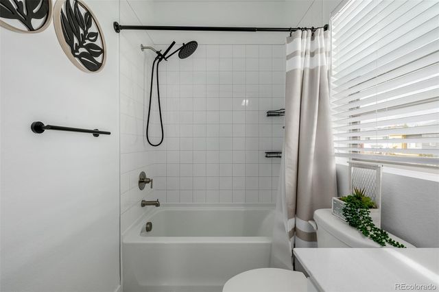 15194 W 69th Avenue, Arvada, CO 80007