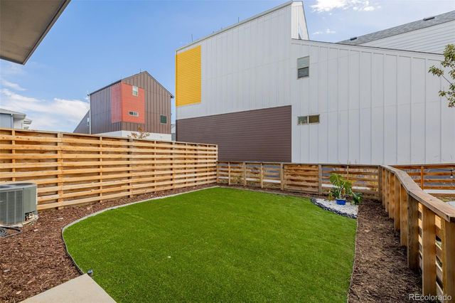 15194 W 69th Avenue, Arvada, CO 80007
