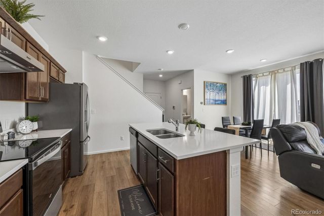 608 N Bersshine Court, Watkins, CO 80137