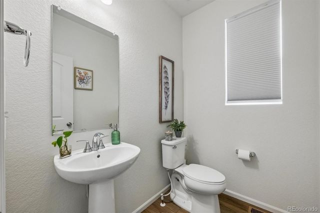 608 N Bersshine Court, Watkins, CO 80137