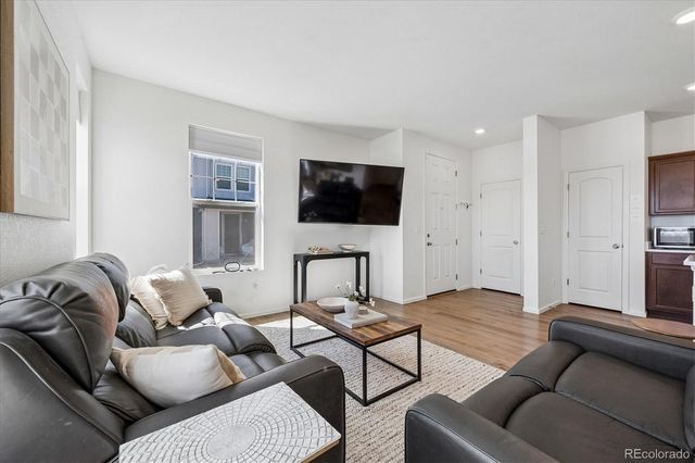 608 N Bersshine Court, Watkins, CO 80137