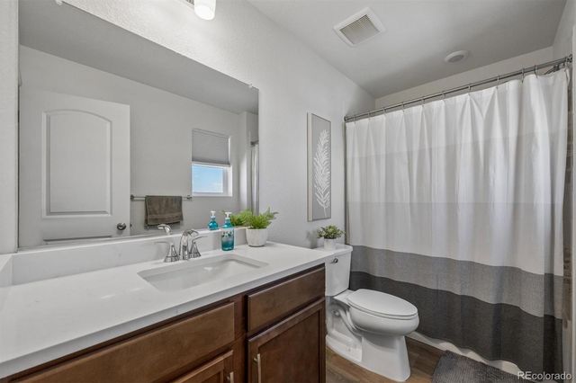 608 N Bersshine Court, Watkins, CO 80137