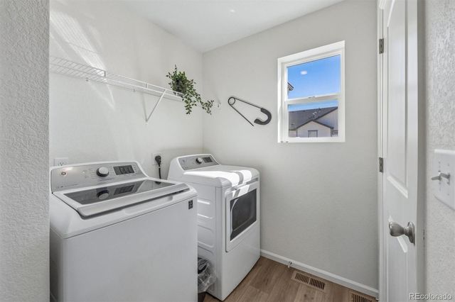 608 N Bersshine Court, Watkins, CO 80137