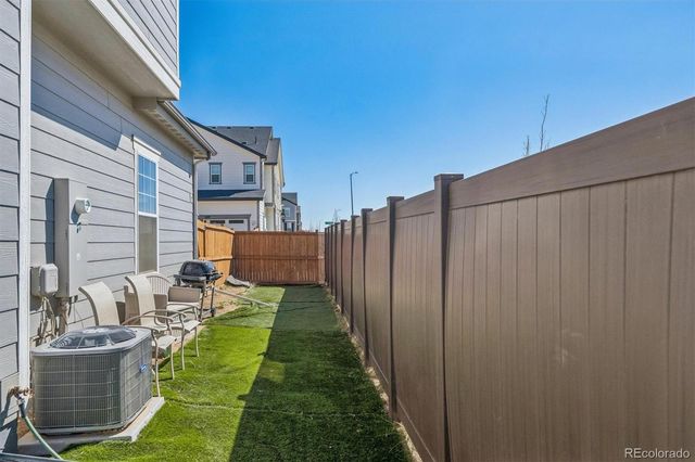 608 N Bersshine Court, Watkins, CO 80137