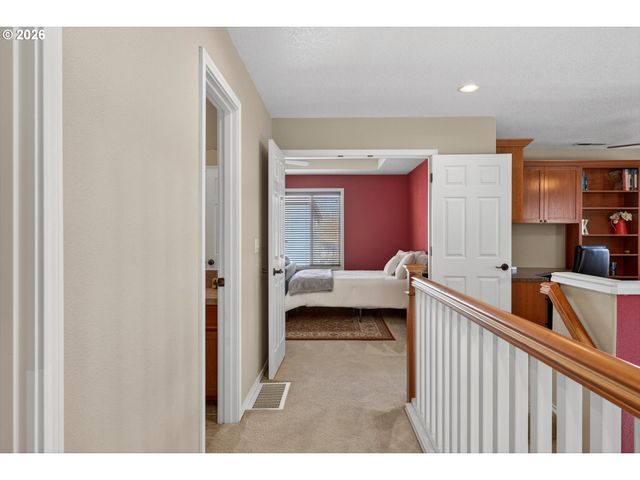 15977 Sw WINDROW Ln, Sherwood, OR 97140