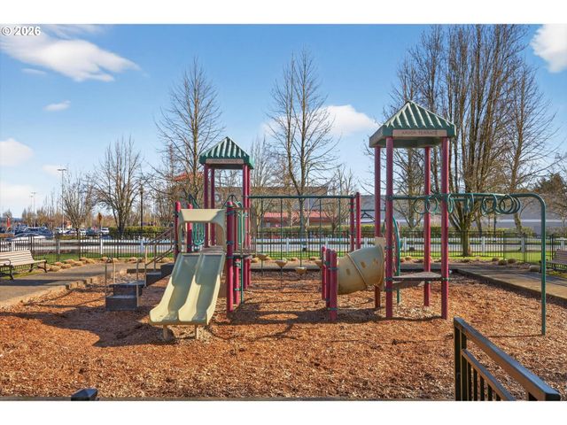 15977 Sw WINDROW Ln, Sherwood, OR 97140