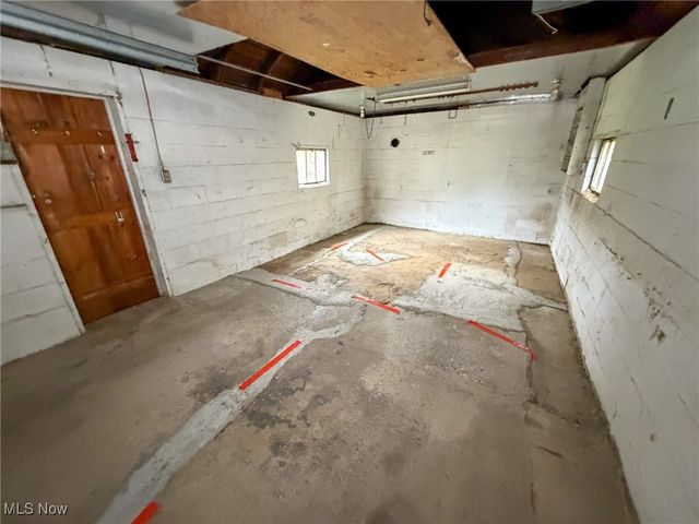 2001 Township Highway 219, Richmond, OH 43944