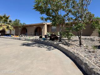 3104 Missouri Avenue, Las Cruces, NM 88011