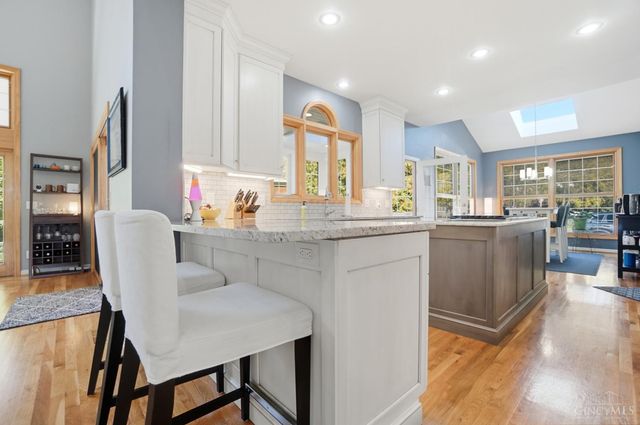 3667 Carpenters Green Lane, Blue Ash, OH 45241