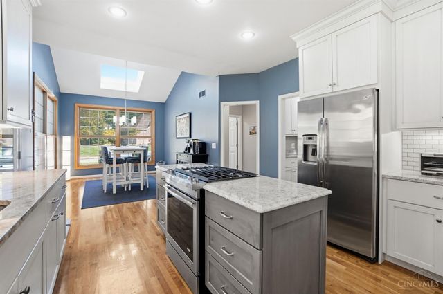 3667 Carpenters Green Lane, Blue Ash, OH 45241