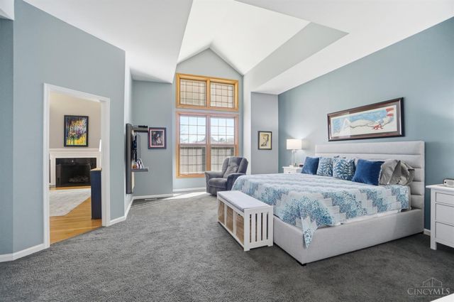 3667 Carpenters Green Lane, Blue Ash, OH 45241
